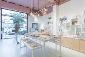 tienda entropia barcelona interiorismo nogales interiores