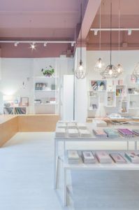 tienda entropia barcelona interiorismo nogales interiores